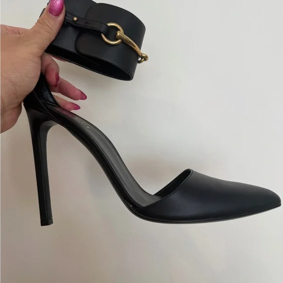 Authentic Like New - Gucci Lifford Ursula Heels in Black with Horsebit Straps - Picture 3 of 11